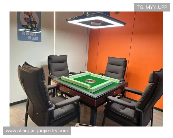 下载真人麻将馆让你在手机上轻松开启真人对战模式享受专业级的麻将竞技乐趣